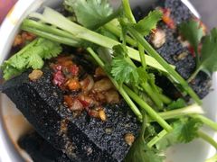 -黑色经典臭豆腐·湖南特产(步行街店)