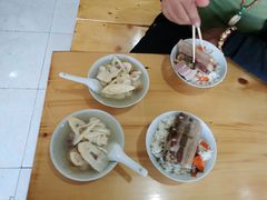 饭两大碗足矣-谈灵农家柴爿菜饭
