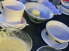 -周大娘牛乳(旧寨古村总店)