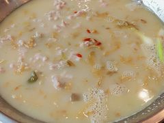 -老来福·非遗酸汤兔(凯旋路店)