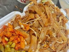 鸡蛋炒粉-胖娃滋补蹄花