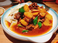 新疆大盘鸡-谷丽麦馕新疆菜·清真(步步高梅溪新天地店)