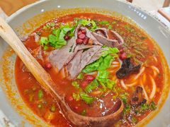 -百春原湖南牛肉粉(百联世纪店)