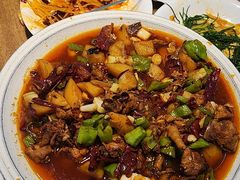 -俭寨大盘鸡·手抓肉·烧烤新疆菜(乌苏路店)