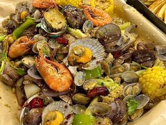 -老东镇啤酒屋海鲜加工·蒸汽海鲜·海鲜烧烤(台东店)