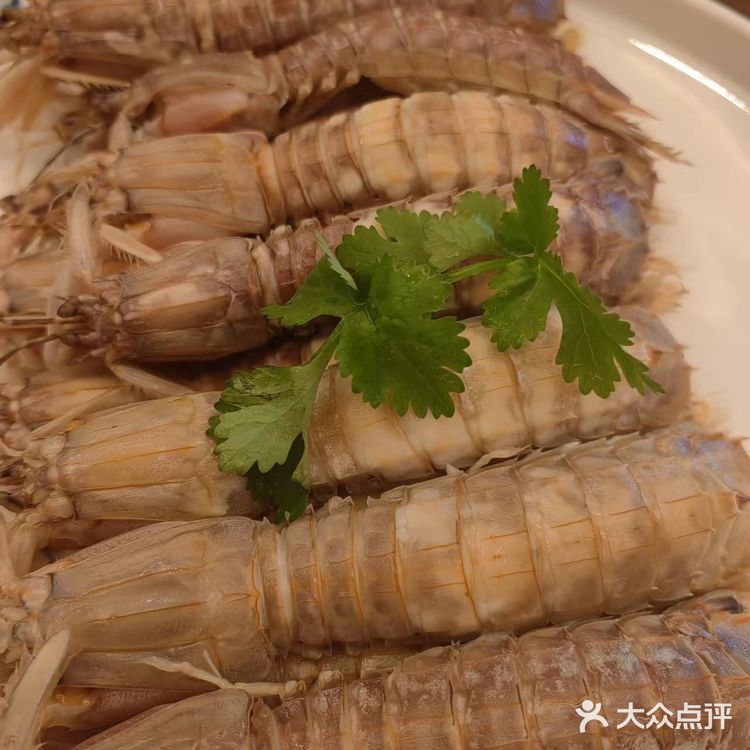 很私密的一家餐厅，共有7个包厢，听说每天都挺满的