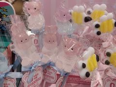 -名创优品(北京新中关购物中心地铁层店)