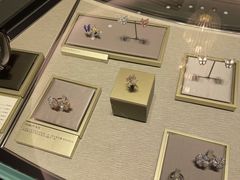 -梵克雅宝(国贸商城店)