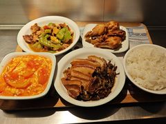 -老乡鸡(上海白玉兰广场店)