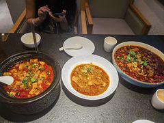 -万重锦·人文川菜馆(骡马市店)