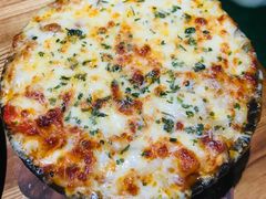 -Dragon Pizza•圆脸龙披萨·牛排餐厅
