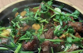Stir-fried Angus Beef Cubes