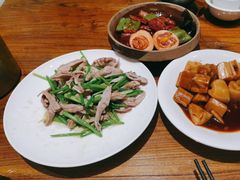 -泉畔人家·老济南经典鲁菜(大明湖店)