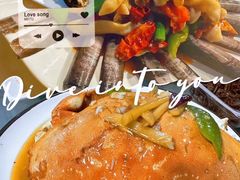 -三亚火车头万人海鲜广场