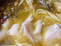 -灵芝妹子海鲜米线(香炉礁山姆店)