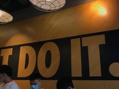 -NIKE上海青浦换季优惠店