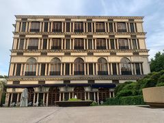 -伯衡55·吉品轩(乌鲁木齐南路店)