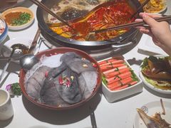 -茅草房·河畔园林火锅