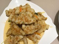 -老码头黑皮肘子锅包肉(赣水路店)