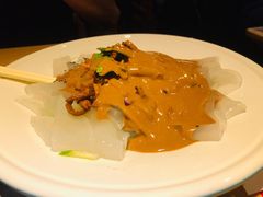 招牌手工大拉皮-关东小磨东北菜(上海长风大悦城店)