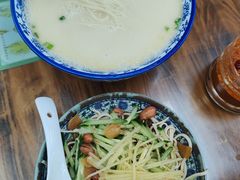 -雪琴面馆富安特色鱼汤面(城中花园店)