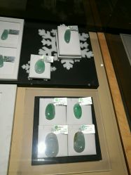 -北京七彩云南翡翠珠宝旗舰店(月坛店)