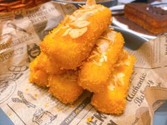 杏仁炸牛奶-芳满庭粤菜餐厅(丹阳吾悦店)