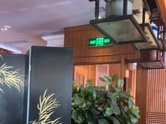 -八府香鸭·啫啫煲(华山路店)