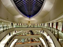 -上海滴水湖皇冠假日酒店