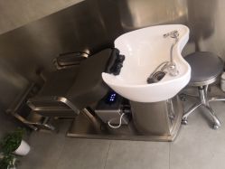 -变画·发型STUDIO