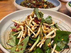 凉拌折耳根-云海肴·汽锅鸡·云南代表菜(美罗城店)