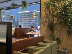 -巴黎贝甜(大宁国际商业广场店)