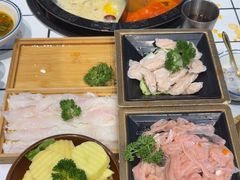 -卤校长重庆老火锅(南岗万达店)
