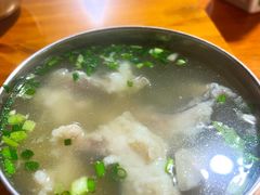 鱼汤-依云煎包店