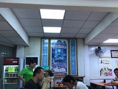 大堂-草桥清真牛肉锅贴扁食店