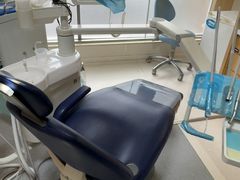 -上海仁爱医院口腔科 · 种植