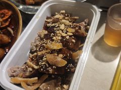 -休记光头香辣蟹干锅店(衣冠庙店)