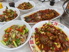 -红色湘菜馆(春风店)