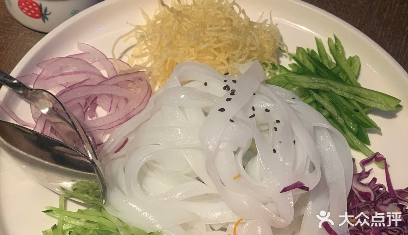 分量不是特别多，鸡肉量也比较少！