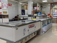 -荣吉招牌自助骨头锅(顾乡店)