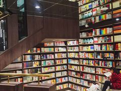 -钟书阁(群光广场店)