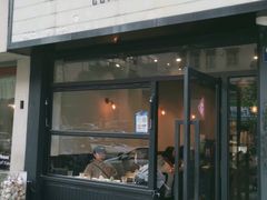 门面-black rainbow coffee
