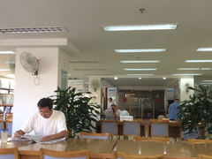 -平凉社区图书馆