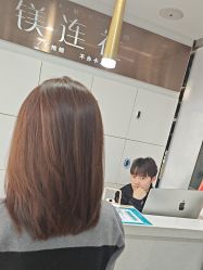 -镁连社·美联社
