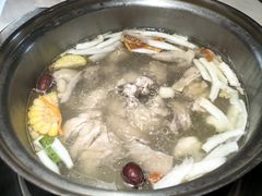 -喃喃椰·糟粕醋·椰子鸡火锅(七堡花园店)
