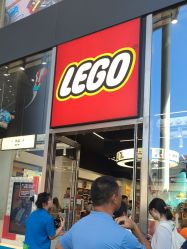 -乐高品牌旗舰店(人民广场店)