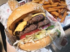 -The Habit Burger Grill 哈比特汉堡(复兴soho店)
