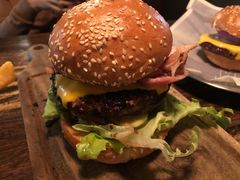 -Ribs & Burgers The Rocks