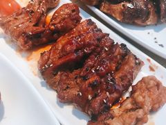 蜜汁烤梅花肉-辛德勒啤酒德餐厅