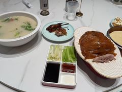 -梅利汴京烤鸭•开封豫菜地标店(东司门店)